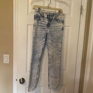 High waisted ankle length jeans